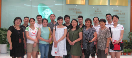 我的綠色我來曬——環(huán)保照片有獎征集大賽獲獎網友參觀玫琳凱亞太生產中心