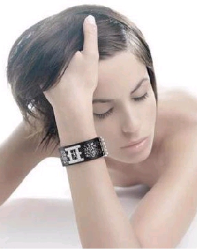 誤區3、潔面+精華素能第一時間吸收